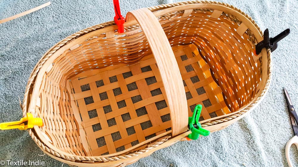 the rim of a basket ready to lash