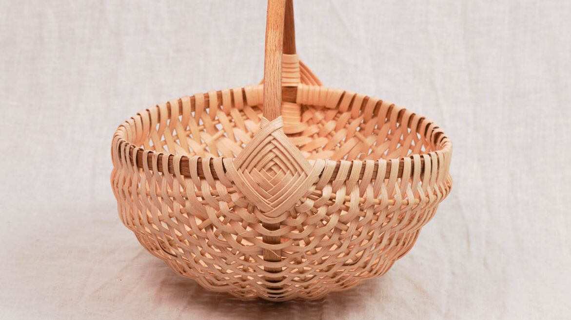 handwoven ribbed basket 